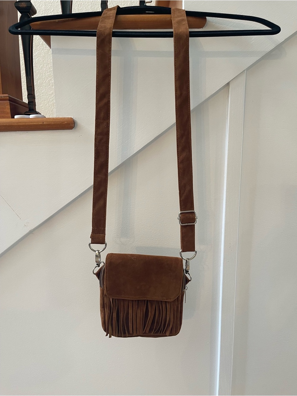 Hipzbag Brown Suede Fringe Crossbody Bag - Women NWOT